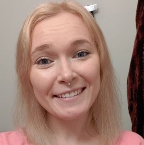 Meet your Posher, Tabitha